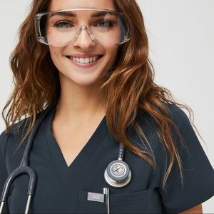 Figs Catarina™ One-Pocket Scrub Top in Dark Harbor